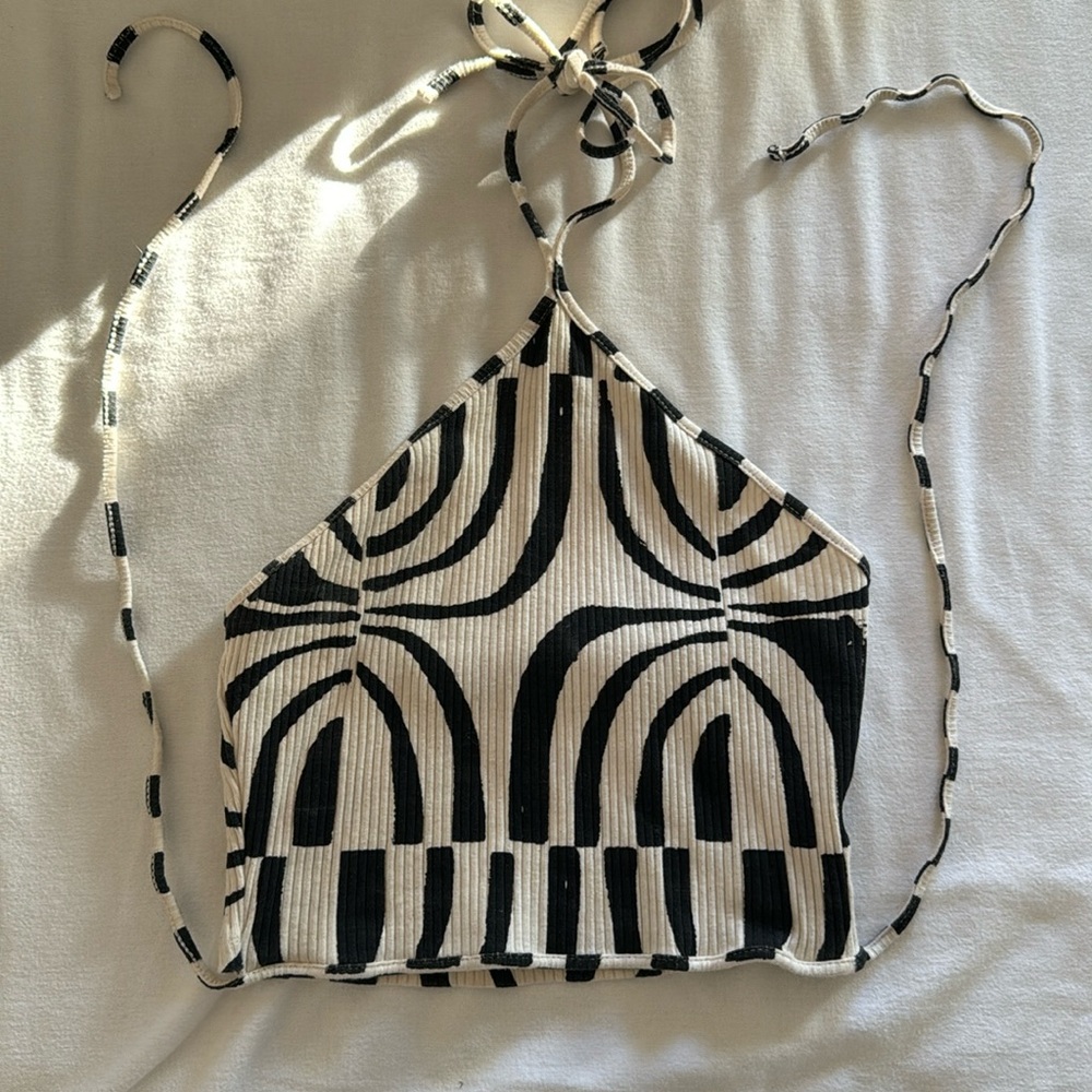 ZARA GEOMETRIC CROP TOP HALTER